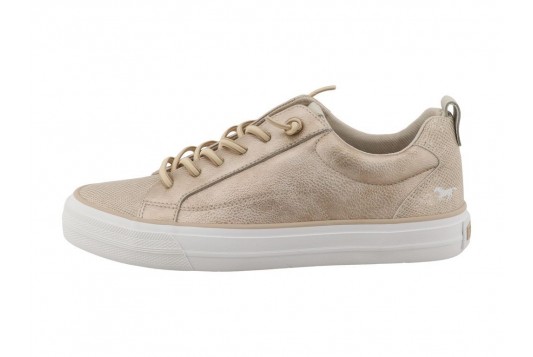 baskets et sportswears Mustang 222012